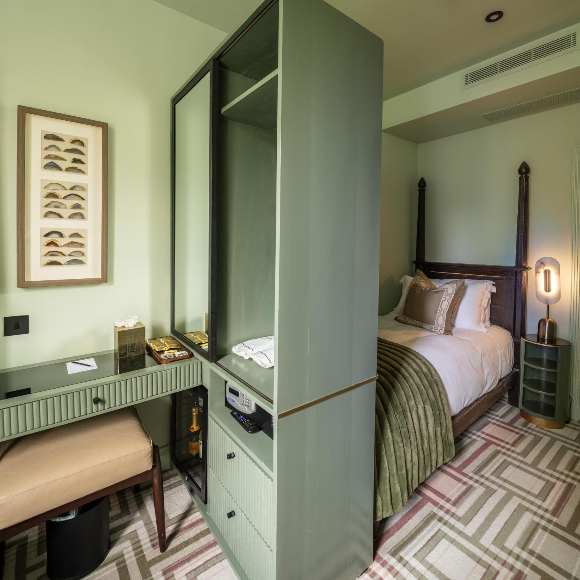 Classic Twin,1619437525:JPEG