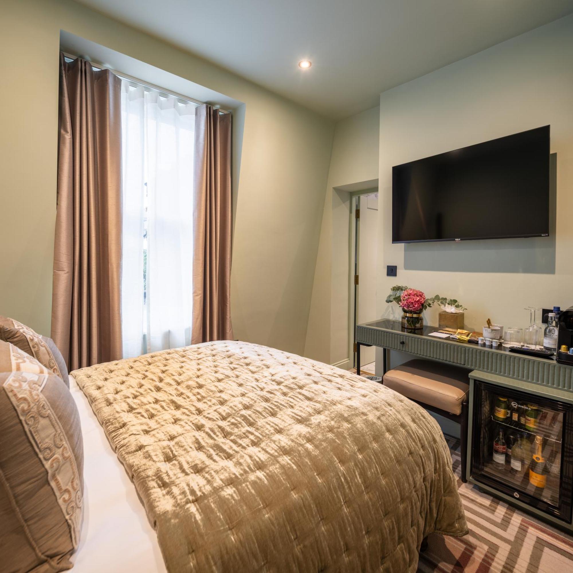 Compact Double,1619437525:JPEG